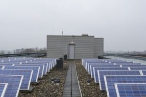 Výhody fotovoltaických systémů s akumulací do baterií