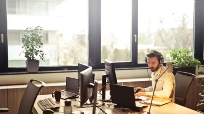 Levně, efektivně a spolehlivě. Vyzkoušejte služby call centra
