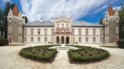 Unikátní wellness balíčky na míru: Personalizované zážitky v luxusním zámku