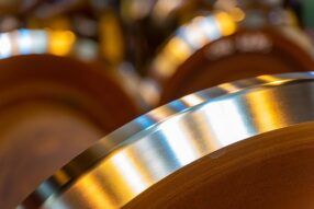 Když přesnost rozhoduje: Proč na kvalitě materiálu záleží víc, než si myslíme